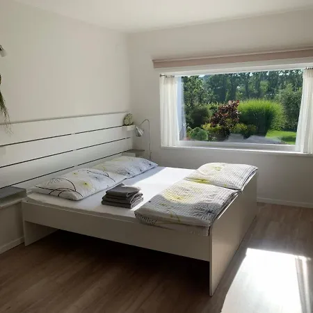 Apartment Studiovy V Zahrade Police nad Metuji