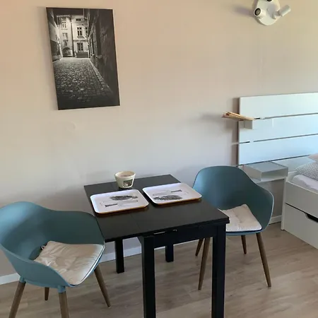Studiovy V Zahrade Apartment